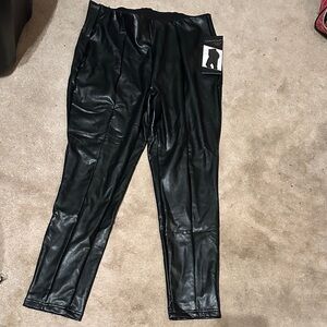 one 5 one Black Ankle Pants